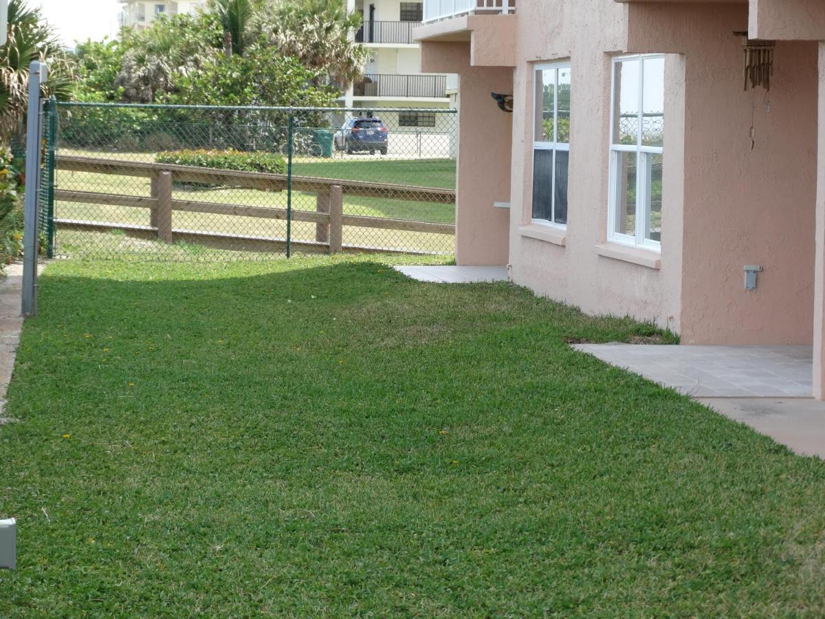 Spanish Main Unit 4- Direct Oceanfront Condo! Cocoa Beach Eksteriør bilde